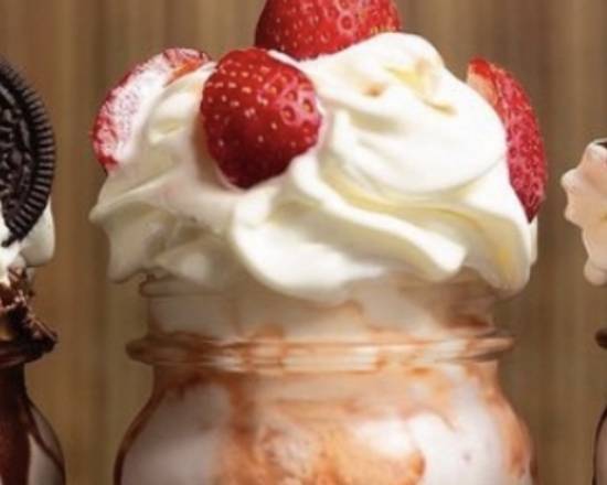 S-Blended Strawberry Freak Shake